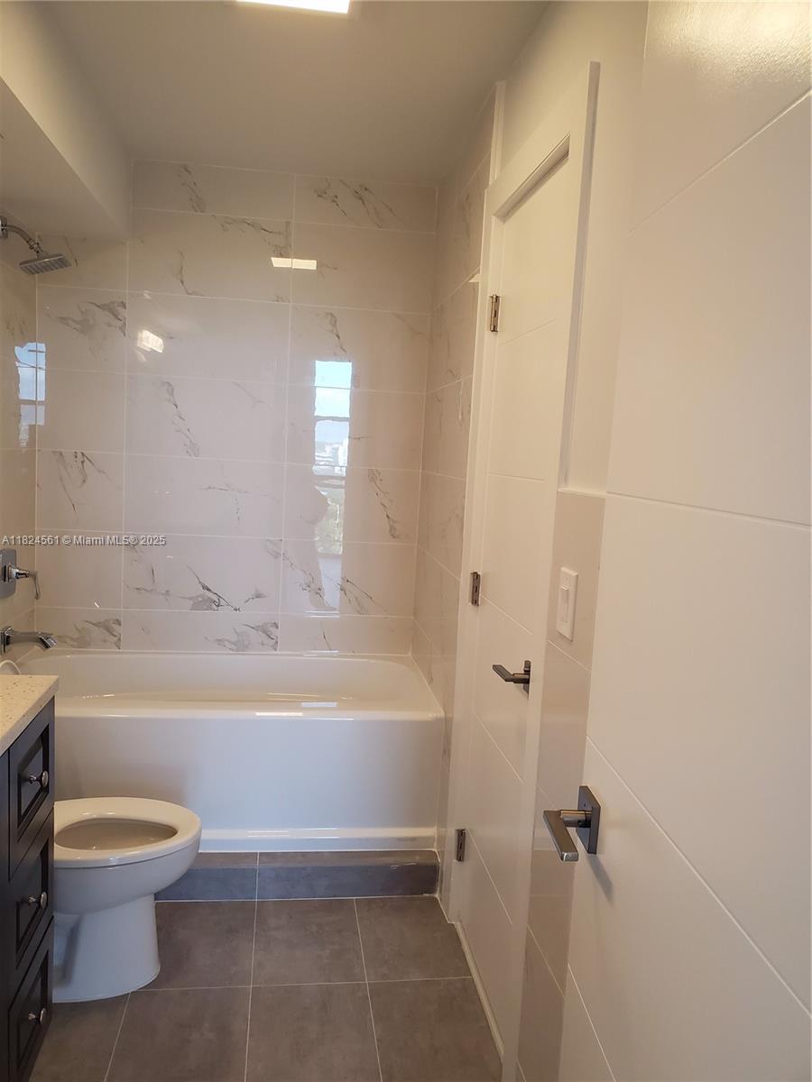 13499 Biscayne Blvd #1105, North Miami, Florida image 15
