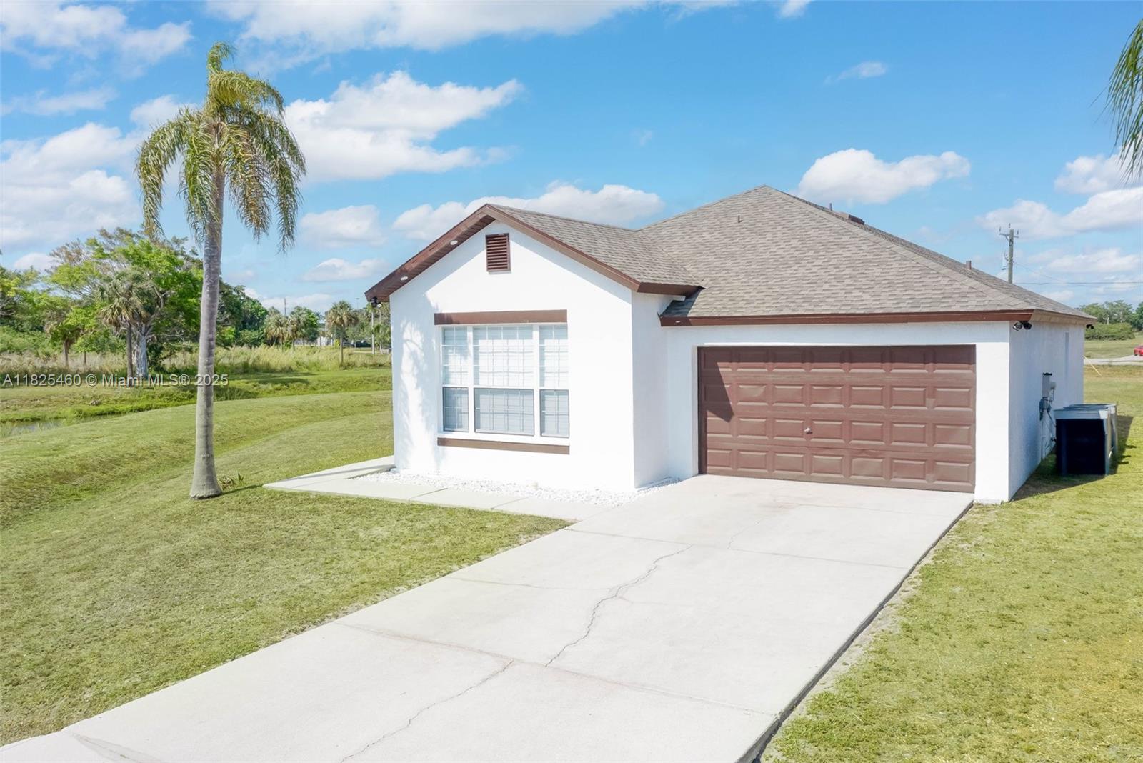 1125 Whitehead Creek Loop, Fort Myers, Florida image 1