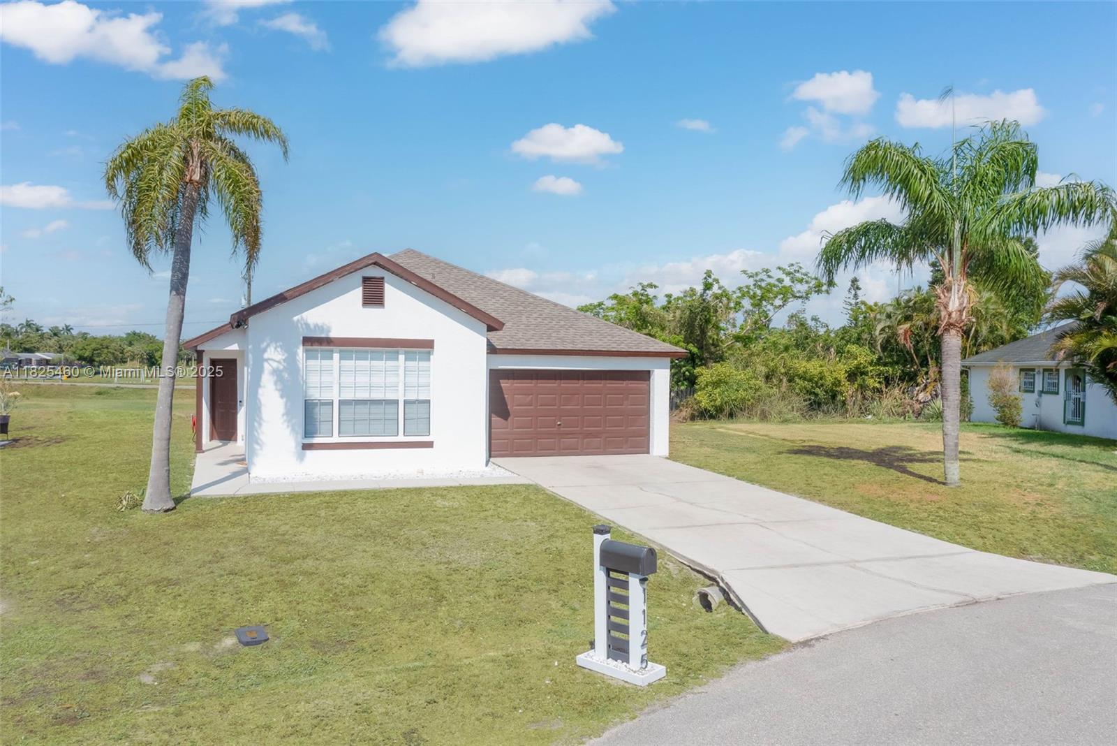 1125 Whitehead Creek Loop, Fort Myers, Florida image 2