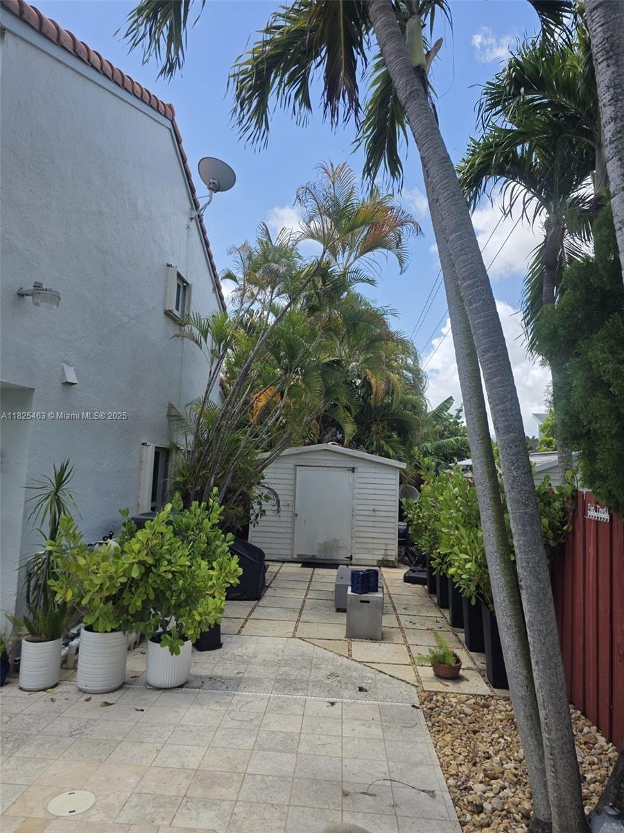 8931 SW 5th St, Miami, Florida image 6