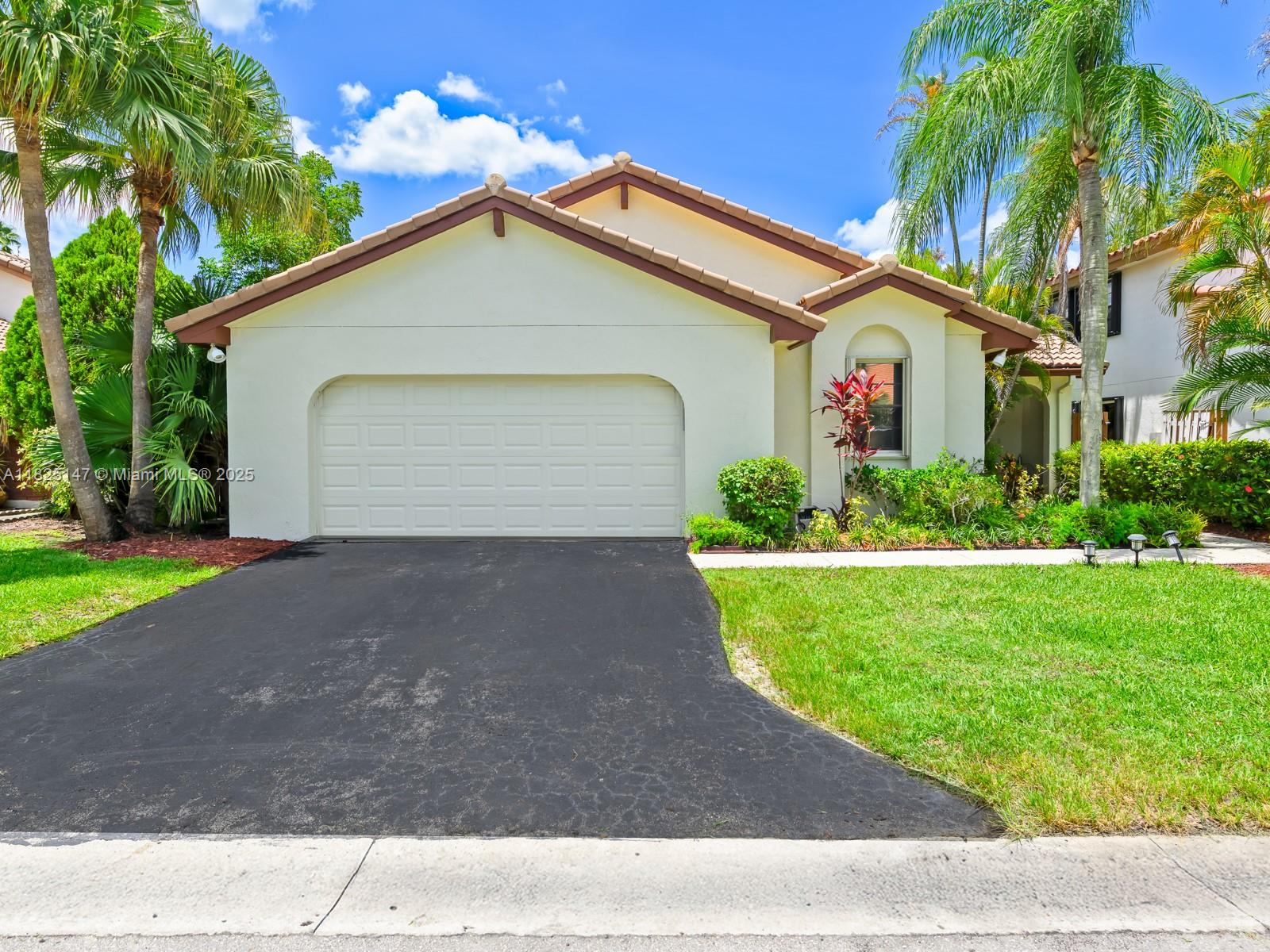 2202 Charleston, Weston, Florida image 2