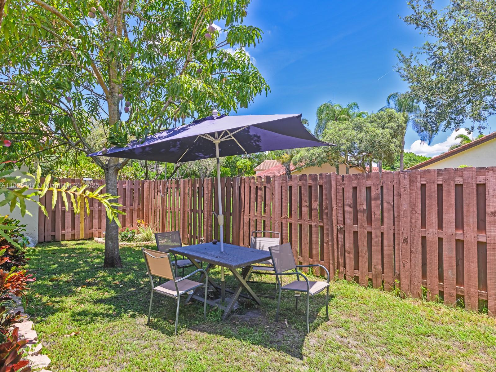 2202 Charleston, Weston, Florida image 36