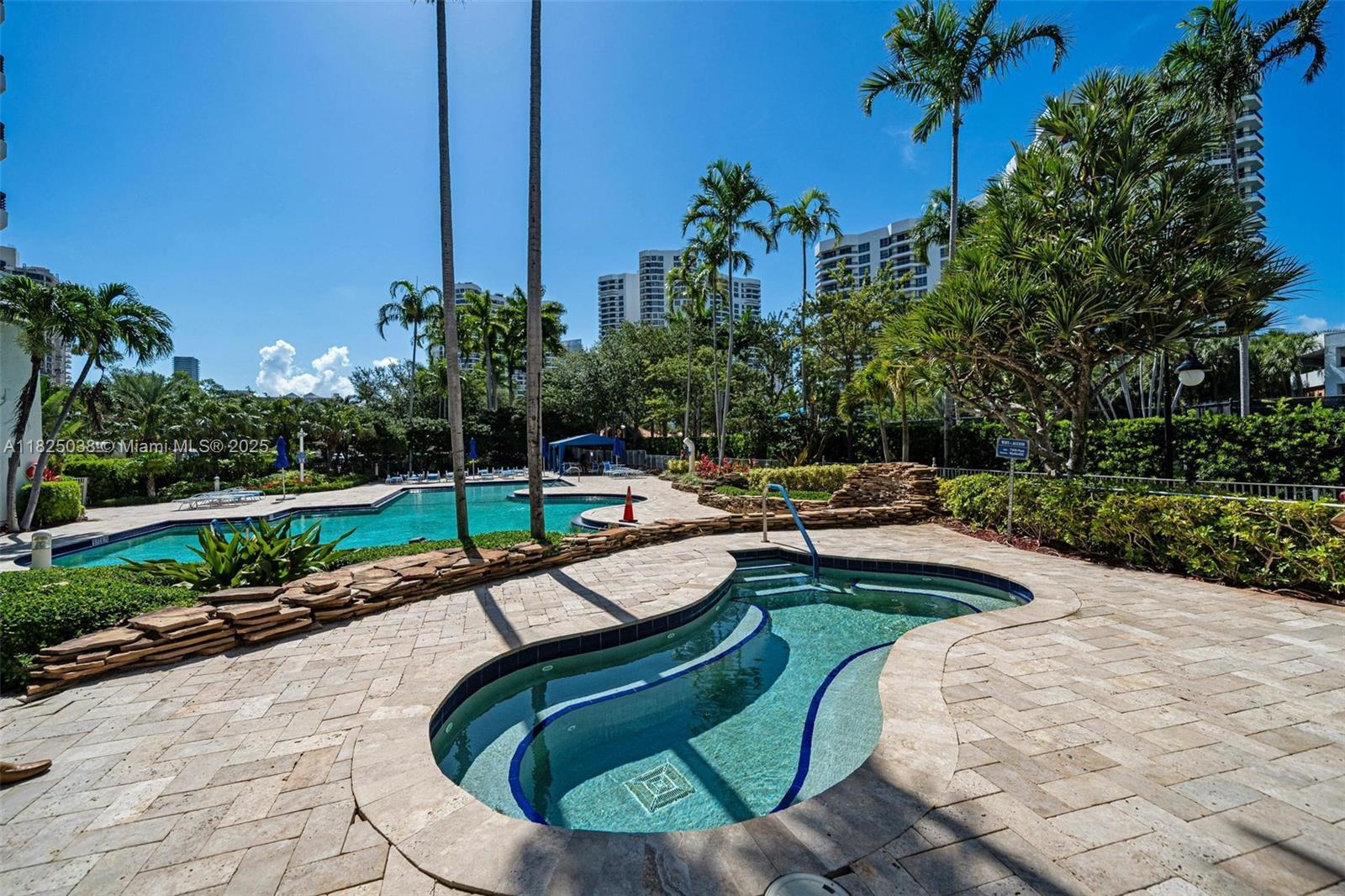 3500 Mystic Pointe Dr #1702, Aventura, Florida image 19