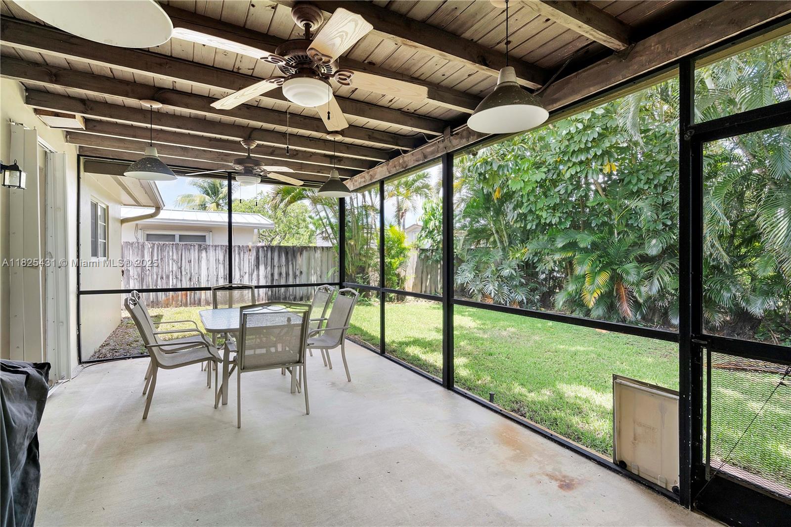 8220 NW 24th Ct, Pembroke Pines, Florida image 22