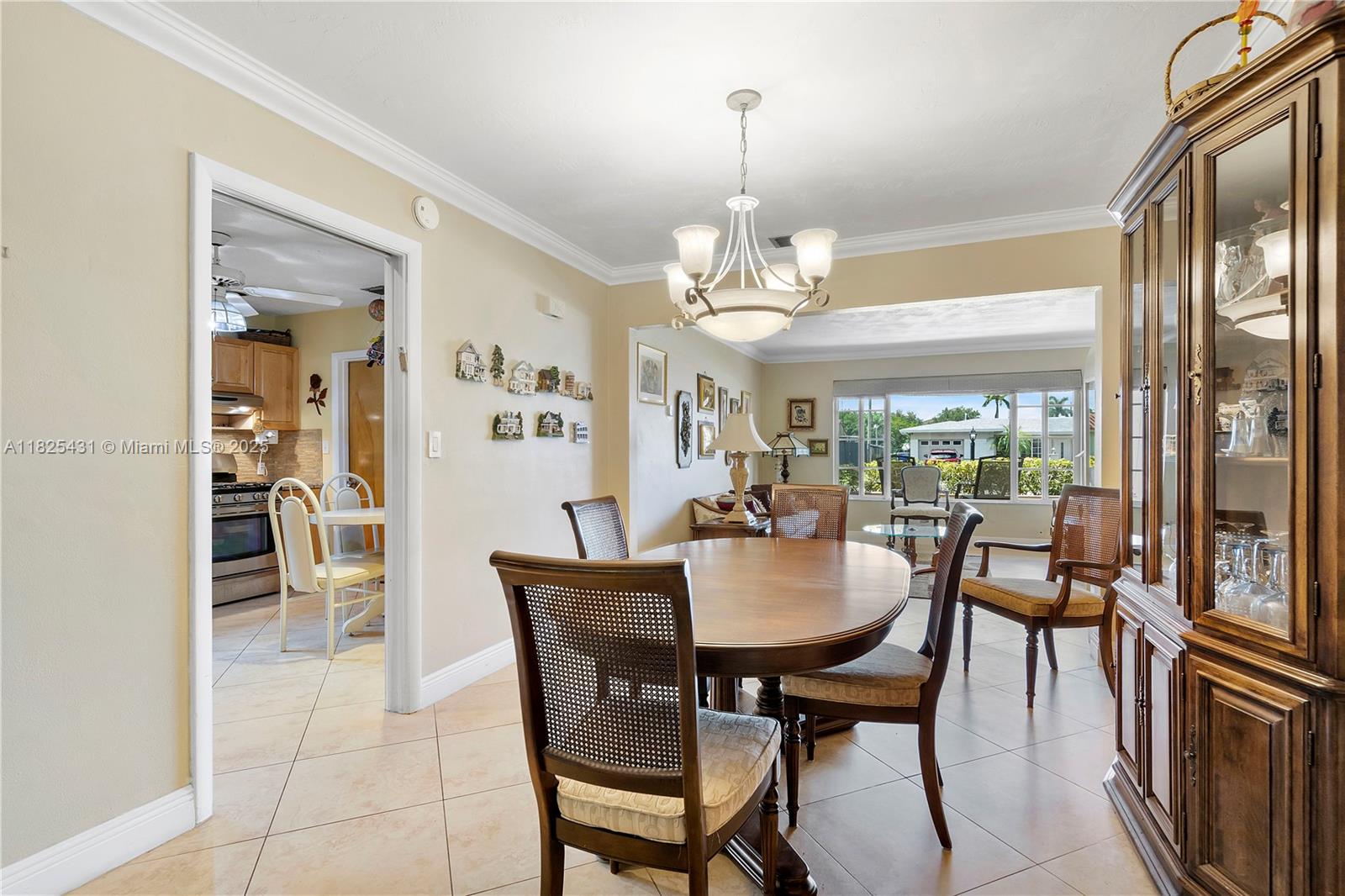 8220 NW 24th Ct, Pembroke Pines, Florida image 6