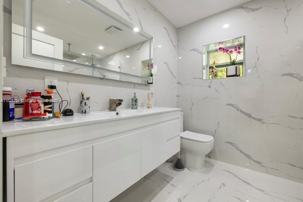 17975 SW 232nd St, Miami, Florida image 34