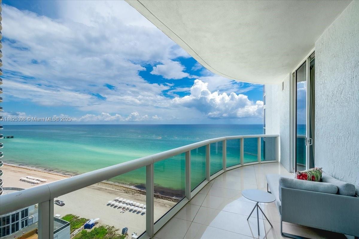 15811 Collins Ave #1502, Sunny Isles Beach, Florida image 2
