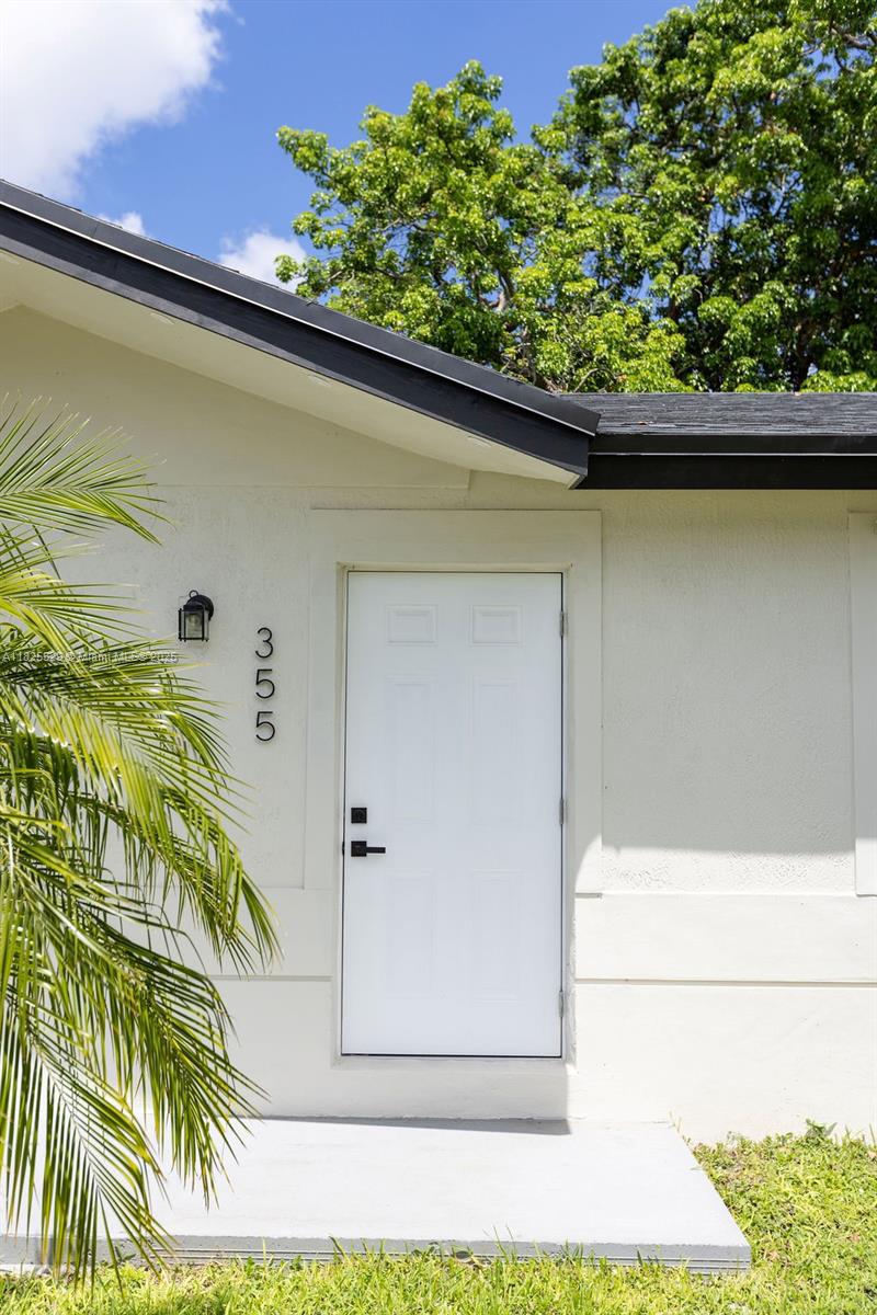 355 SW 17th Ave, Homestead, Florida image 4