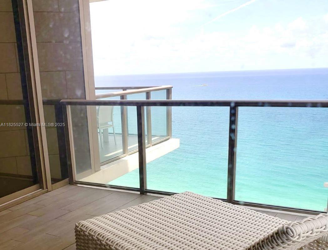 Condo for Rent in Bal Harbour, FL