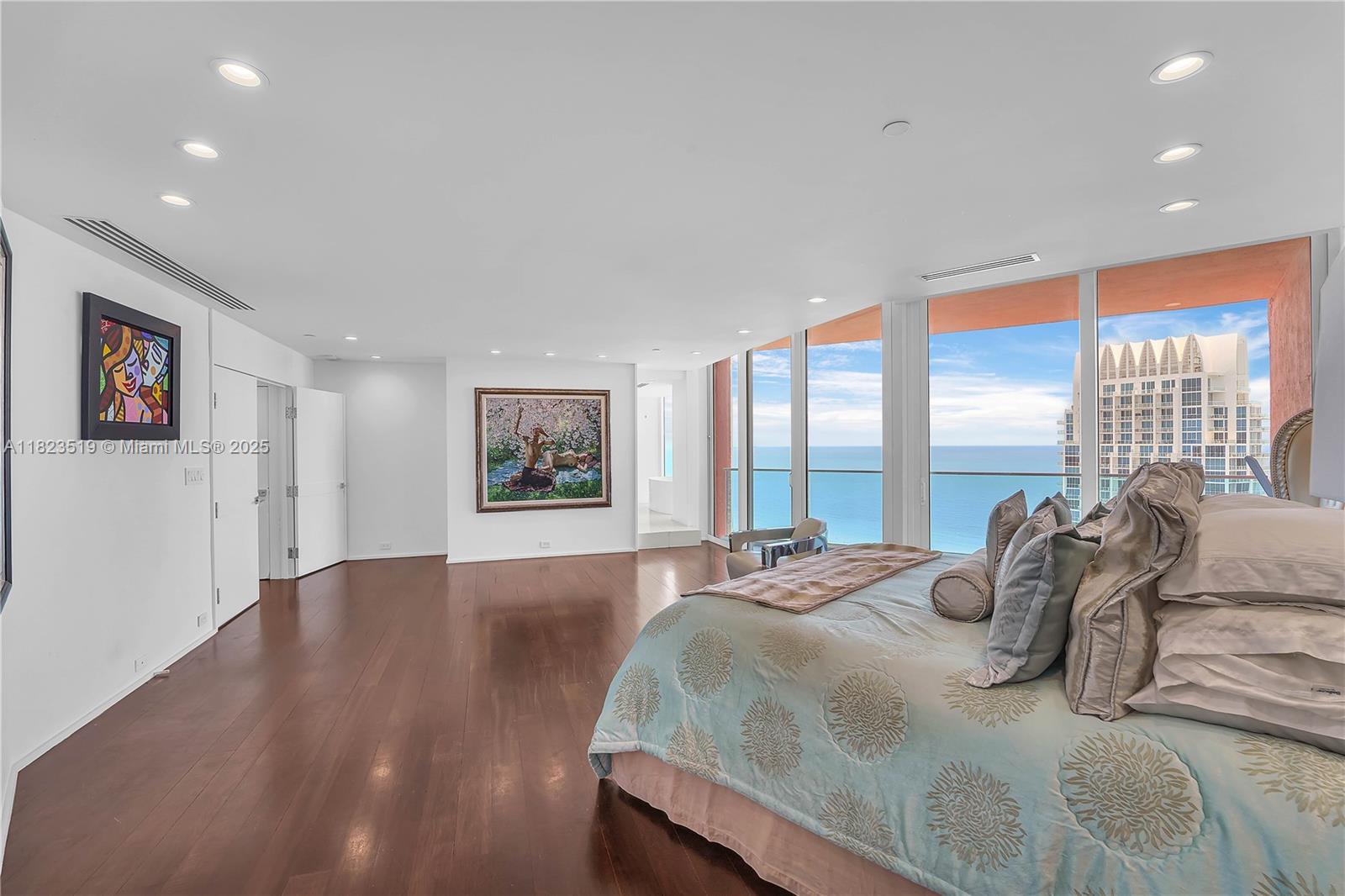 300 S Pointe Dr #3405, Miami Beach, Florida image 26