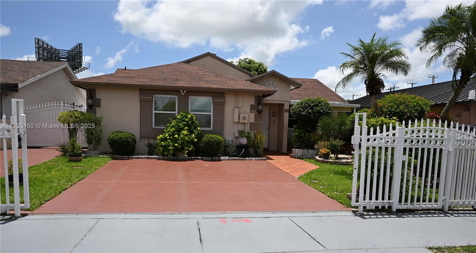 18325 SW 114th Ct, Miami, Florida image 1