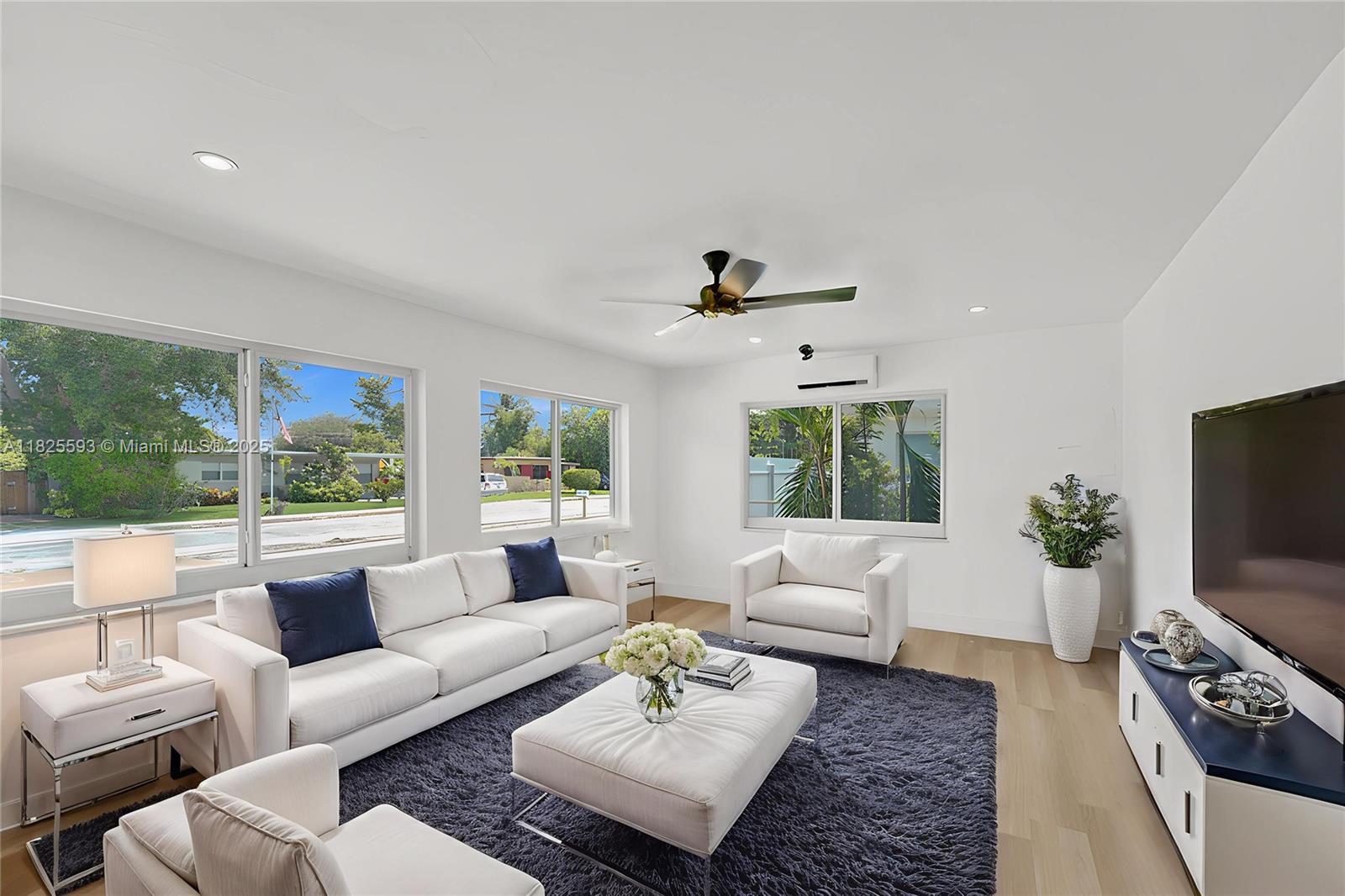5615 Branch St, Hollywood, Florida image 2