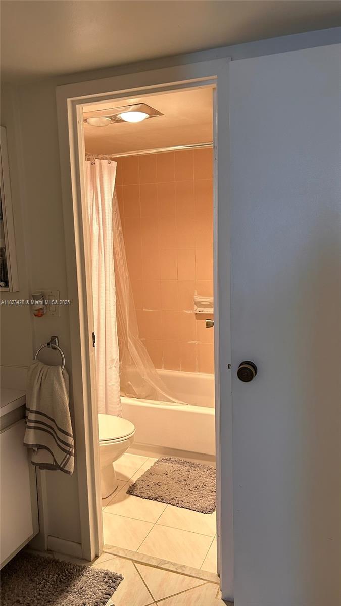 100 Bayview Dr #1030, Sunny Isles Beach, Florida image 18