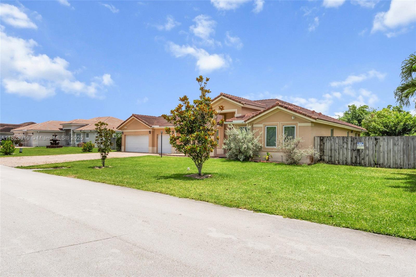 22442 SW 128th Pl, Miami, Florida image 3