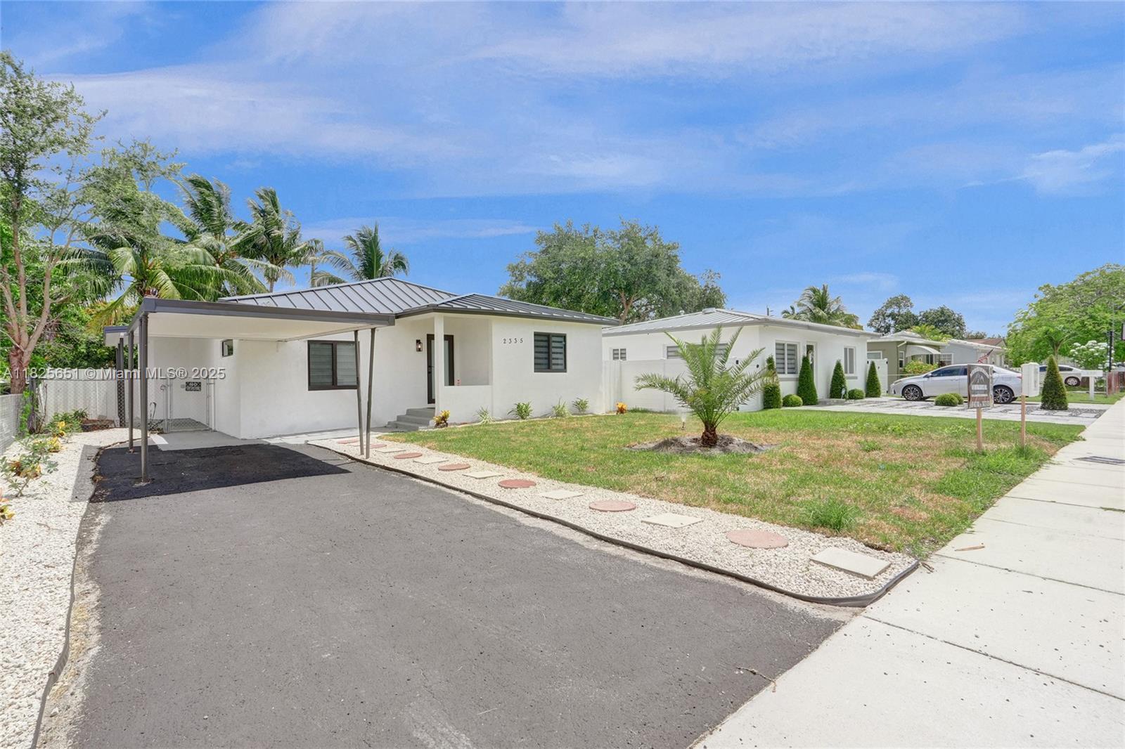 2335 Wilson St, Hollywood, Florida image 1