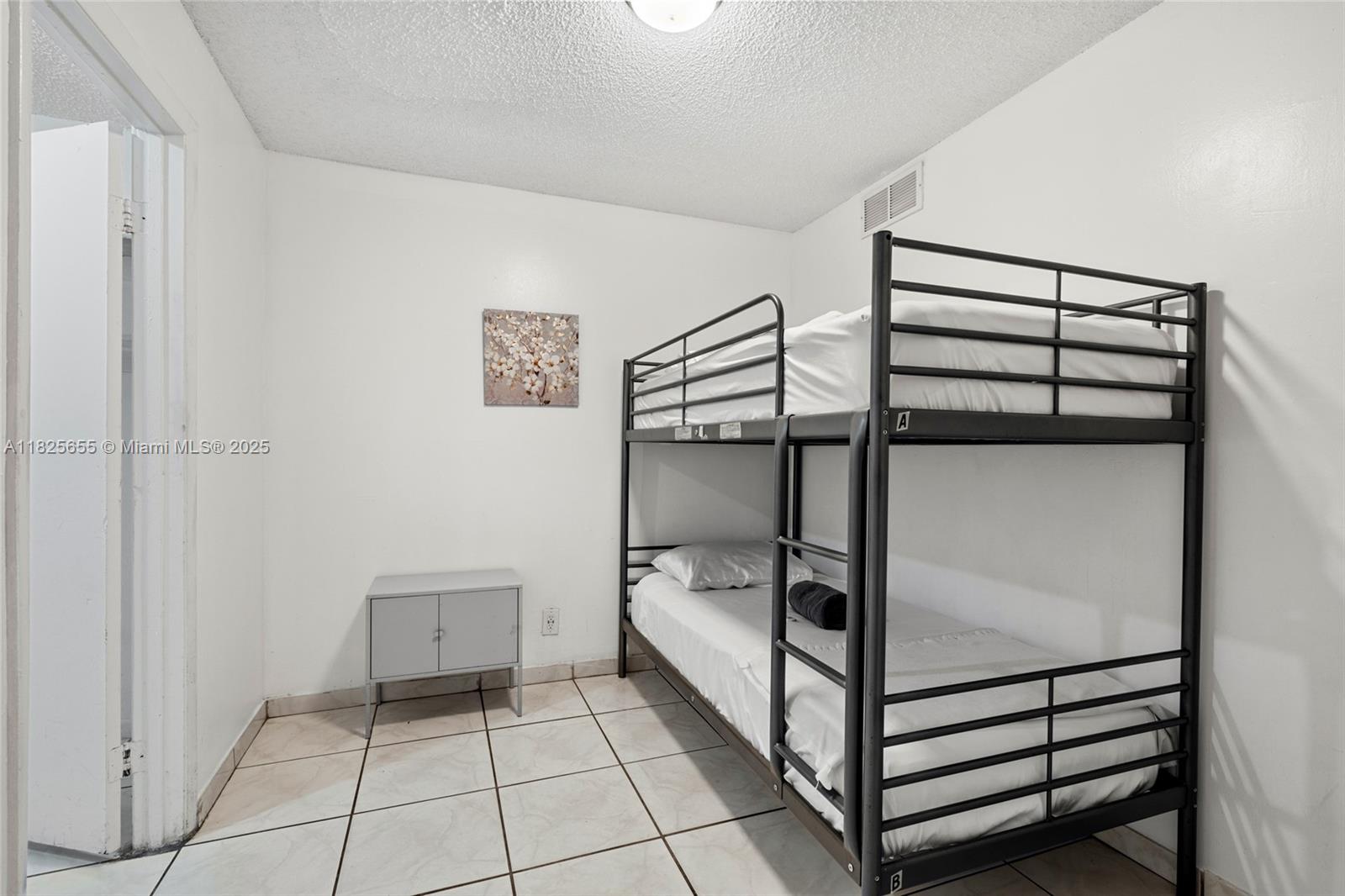 1112 NE 5th Ave, Fort Lauderdale, Florida image 11
