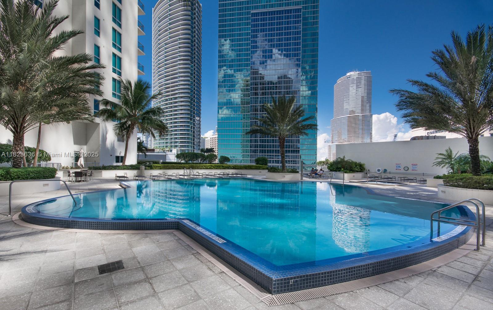 300 S Biscayne Blvd #L-1228, Miami, Florida image 15
