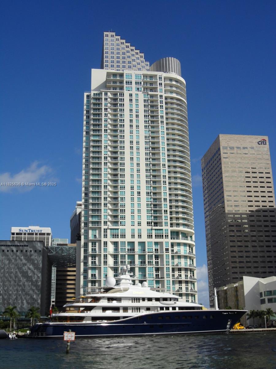 300 S Biscayne Blvd #L-1228, Miami, Florida image 18