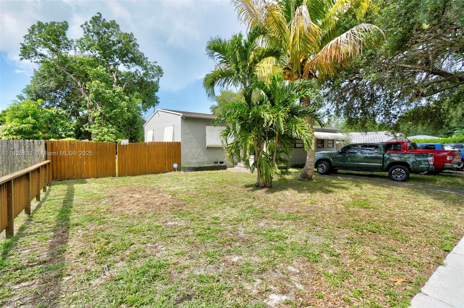 2550 Washington St, Hollywood, Florida image 1