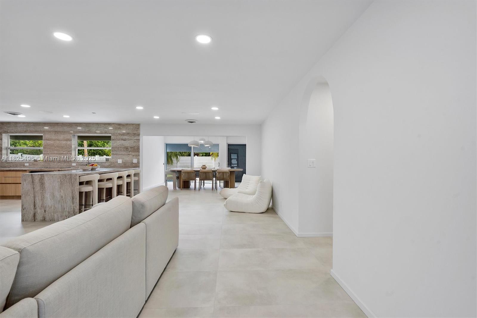 417 N Highland Dr, Hollywood, Florida image 6
