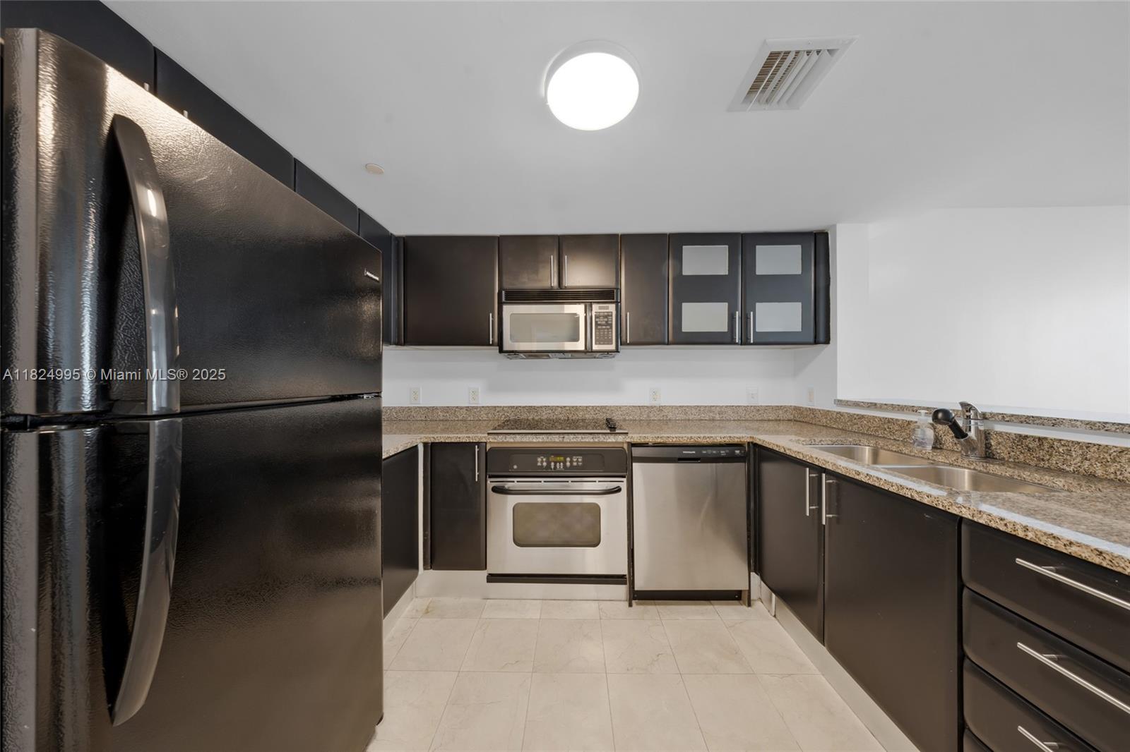 2101 Brickell Ave #605, Miami FL 33129