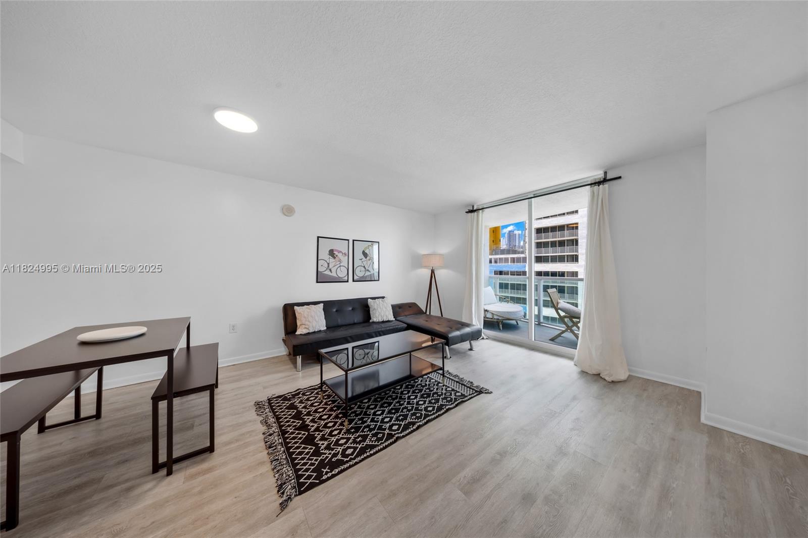 2101 Brickell Ave #605, Miami FL 33129