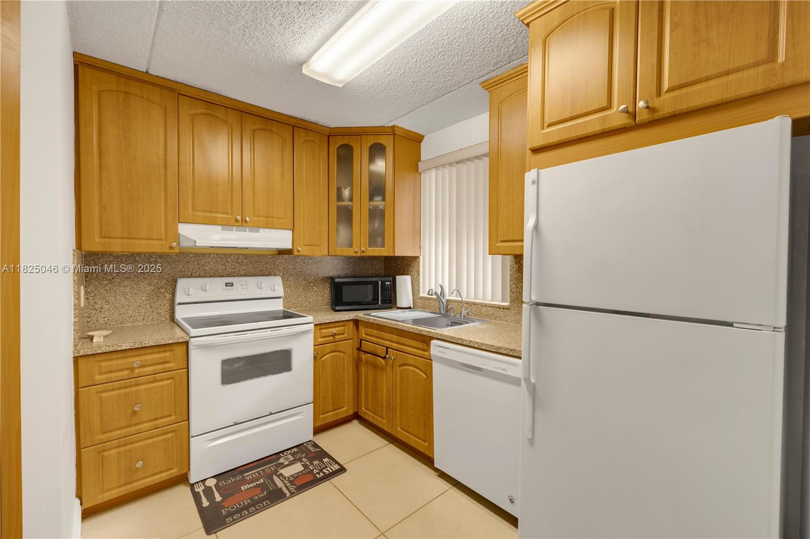 6135 NW 186th St #201, Hialeah, Florida image 16