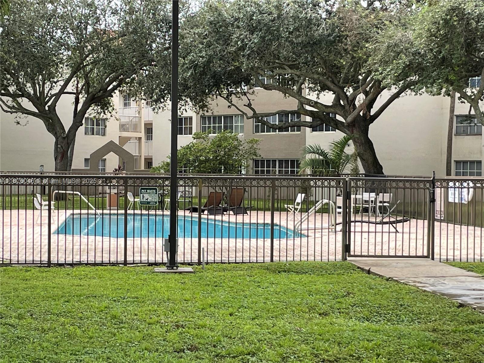 6135 NW 186th St #201, Hialeah, Florida image 6