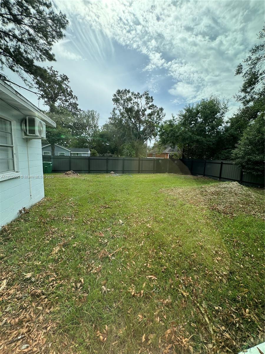 6504 N Packwood Ave, Tampa, Florida image 14