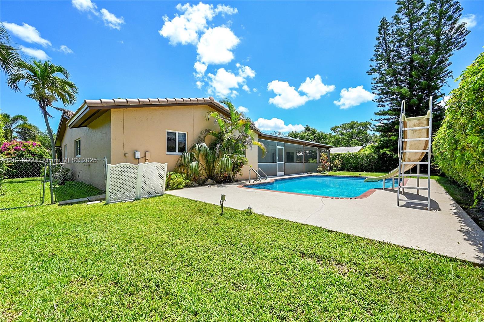 8301 NW 37th St, Coral Springs, Florida image 30