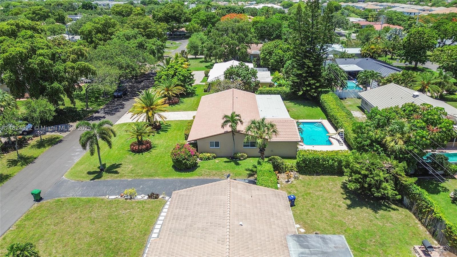 8301 NW 37th St, Coral Springs, Florida image 34