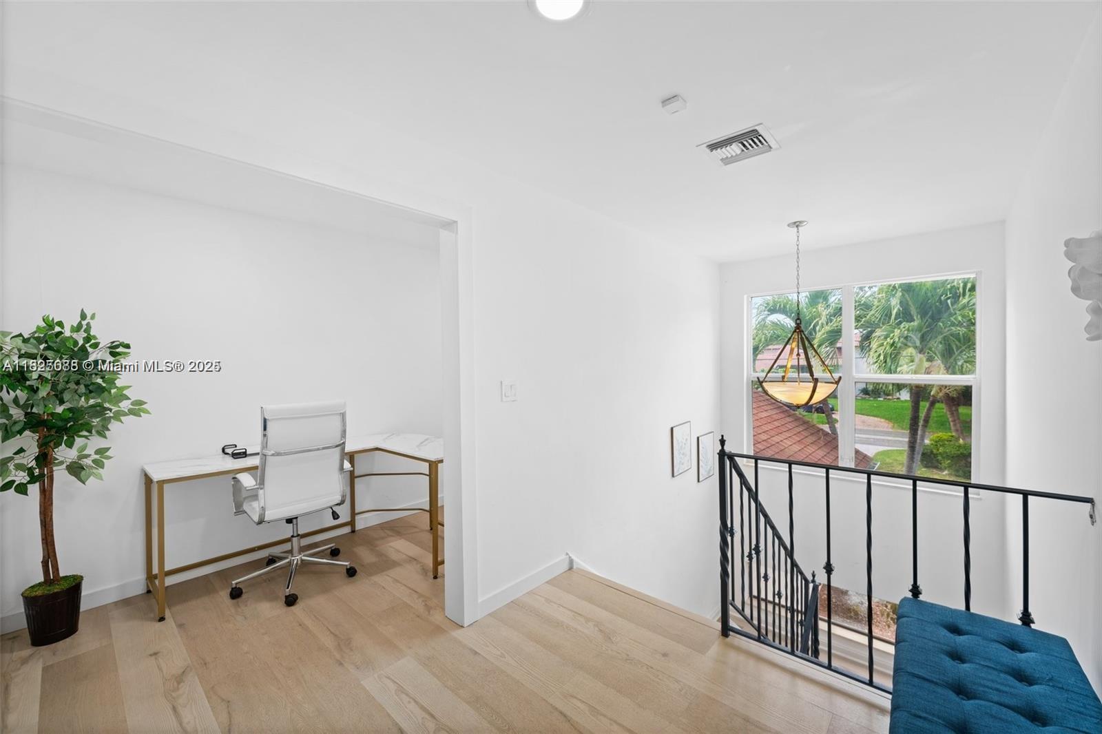 413 Holiday, Hallandale Beach, Florida image 40