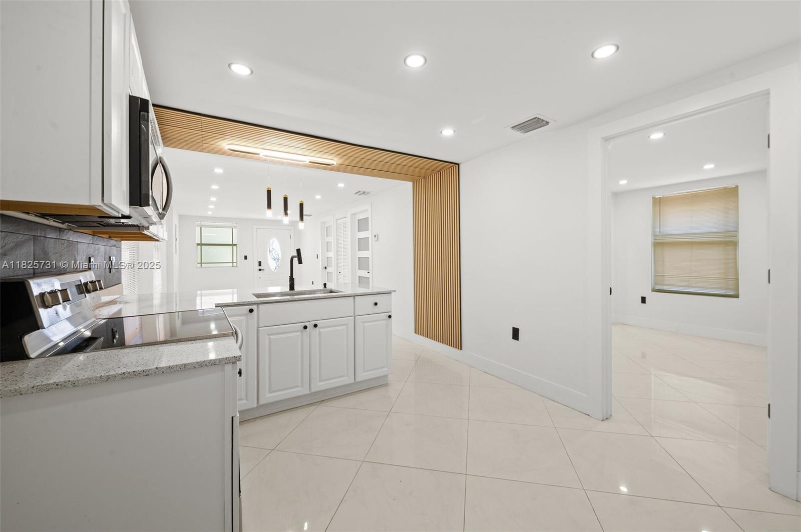 1832 NW 67th St, Miami, Florida image 14