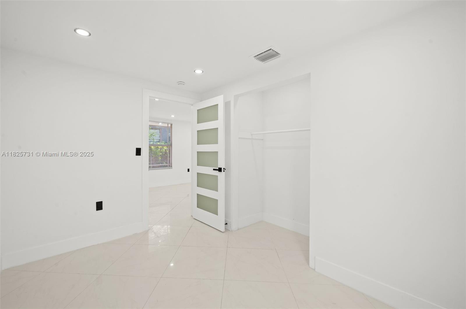 1832 NW 67th St, Miami, Florida image 20