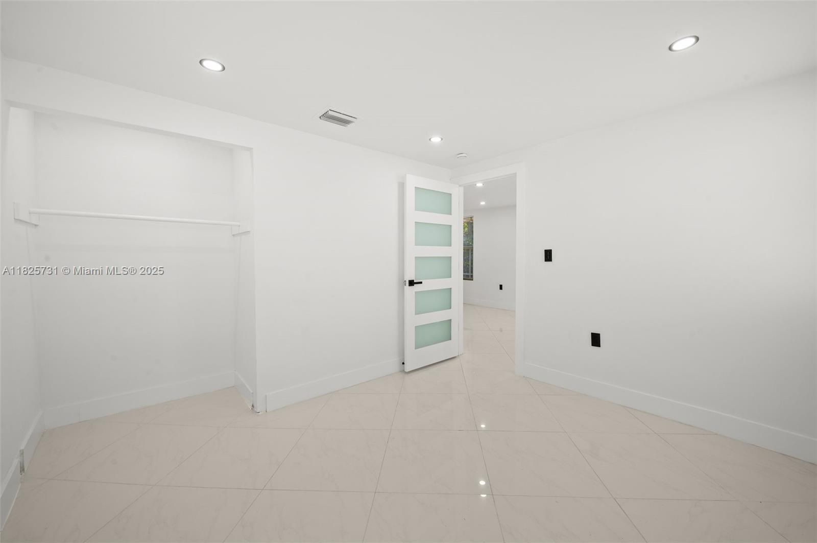 1832 NW 67th St, Miami, Florida image 22