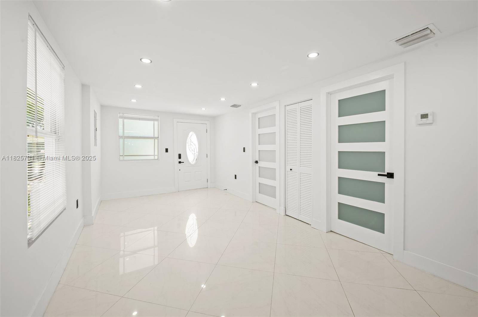 1832 NW 67th St, Miami, Florida image 8