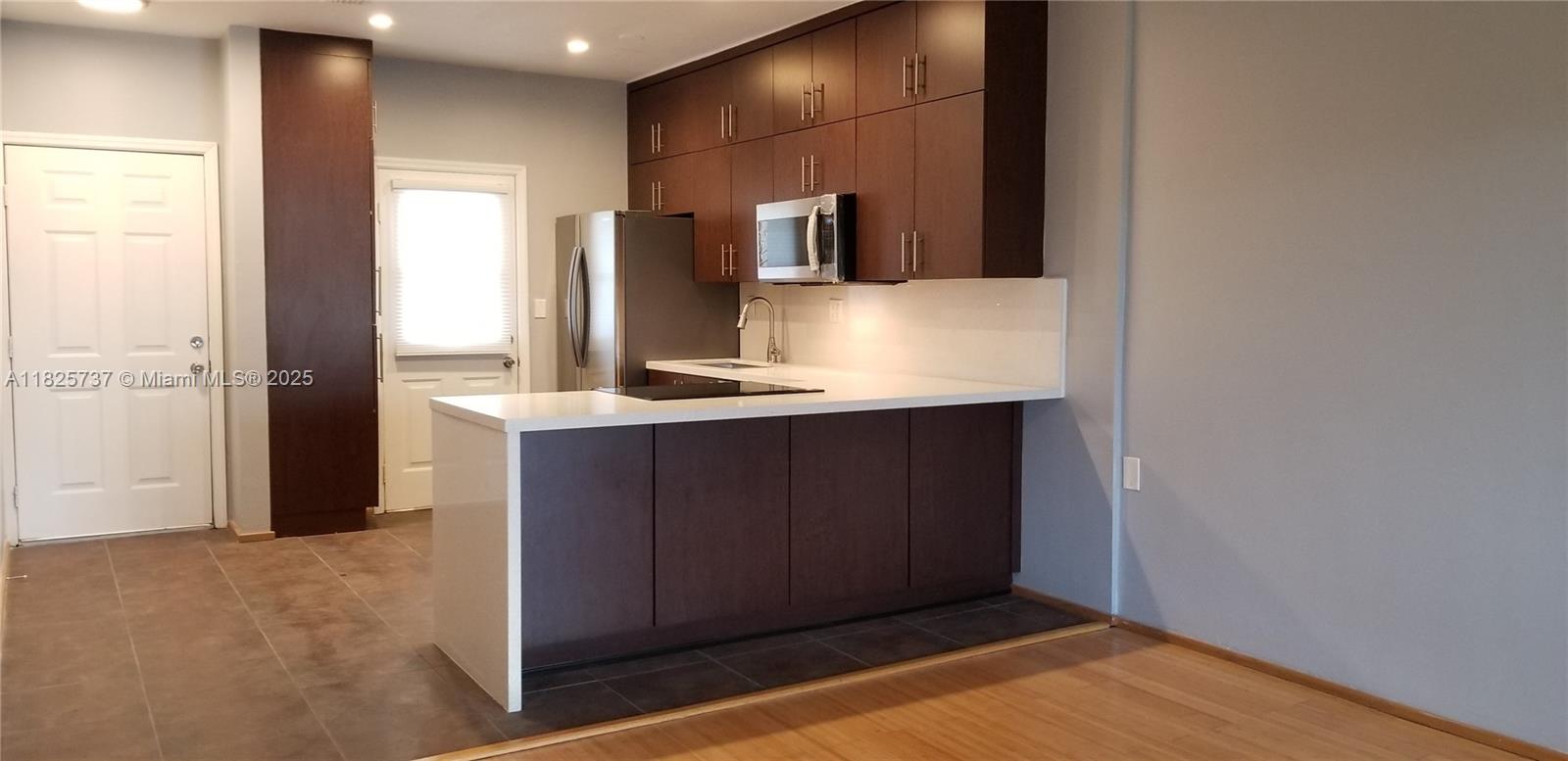 Property photo # 9