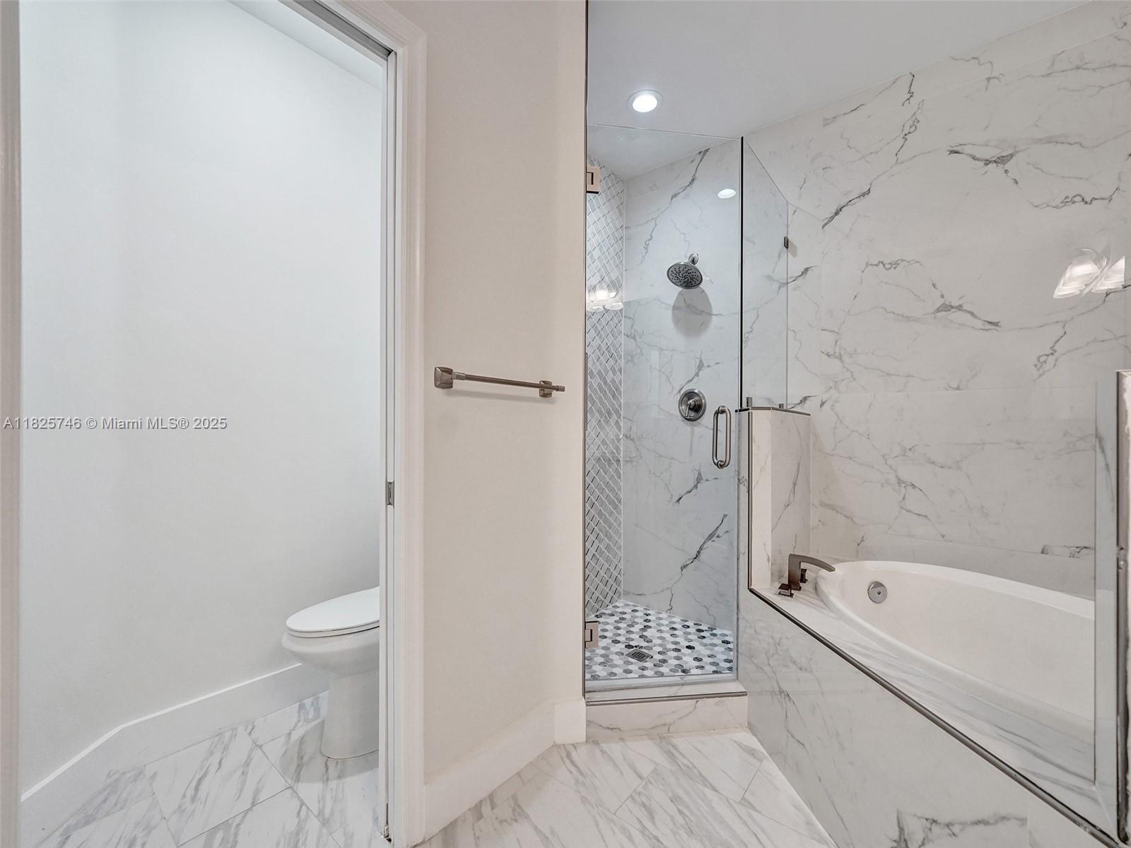 1033 NE 17th Way #904, Fort Lauderdale, Florida image 33