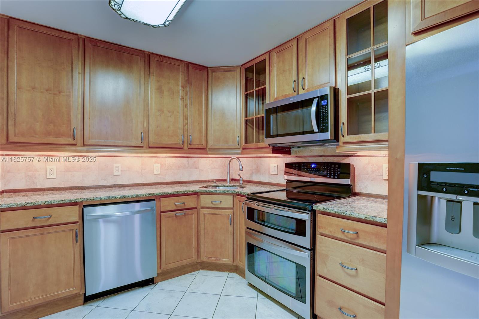 2500 Parkview Dr #405, Hallandale Beach, Florida image 6