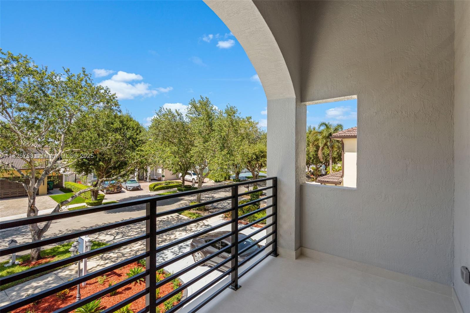 8946 NW 176th Ln, Miami, Florida image 30