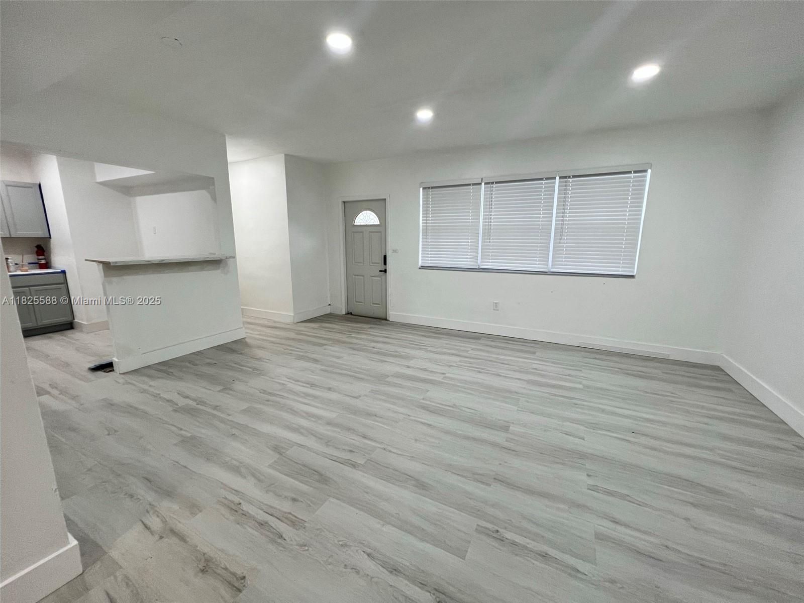 1821 NW 185th St, Miami Gardens, Florida image 6