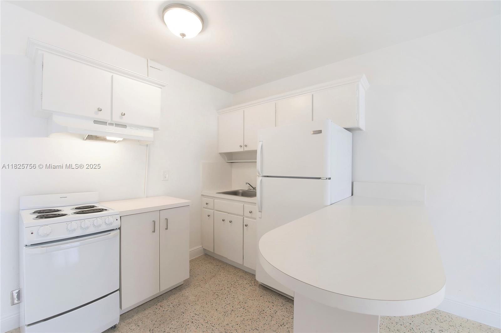 Property photo # 2