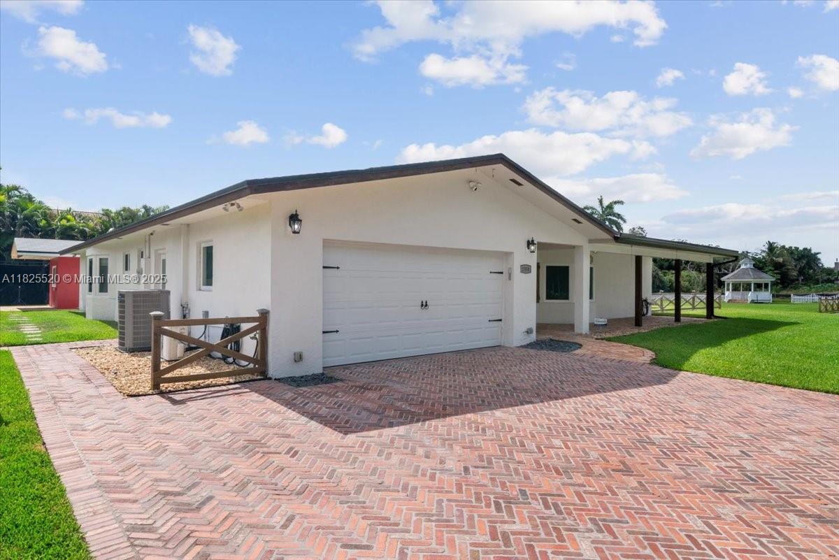1550 114th Ave, Plantation, Florida 33323