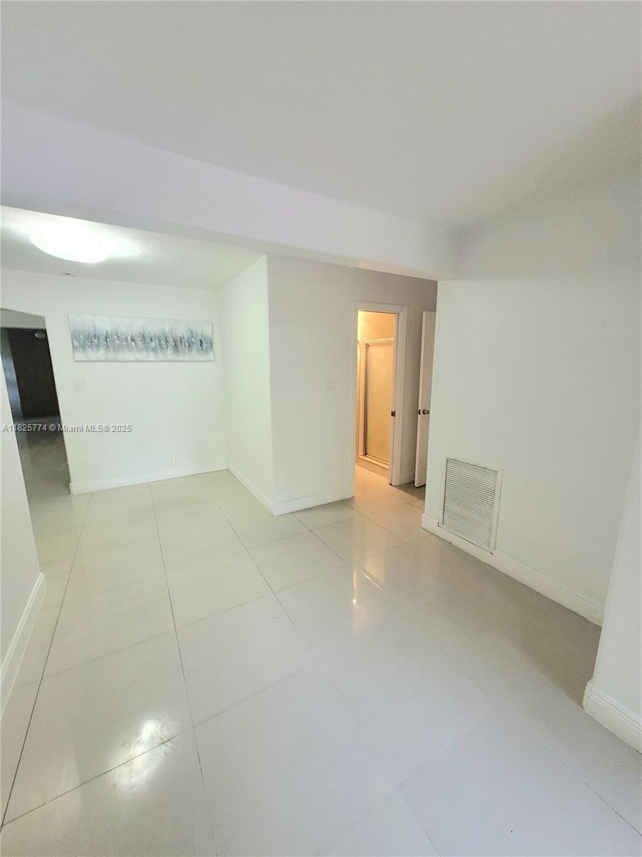 1132 Moffett St, Hallandale Beach, Florida image 21