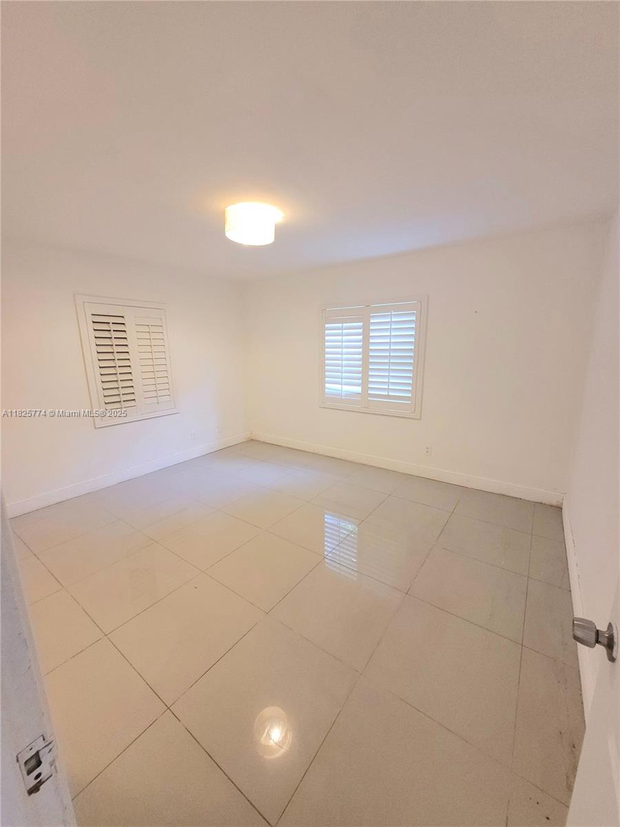 1132 Moffett St, Hallandale Beach, Florida image 25