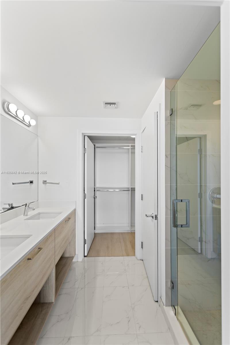 16385 Biscayne Blvd #1918, North Miami Beach, Florida image 46
