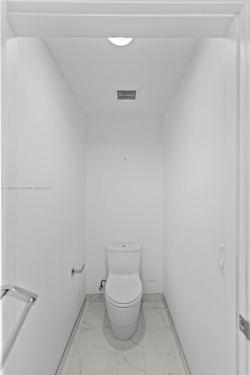16385 Biscayne Blvd #1918, North Miami Beach, Florida image 48