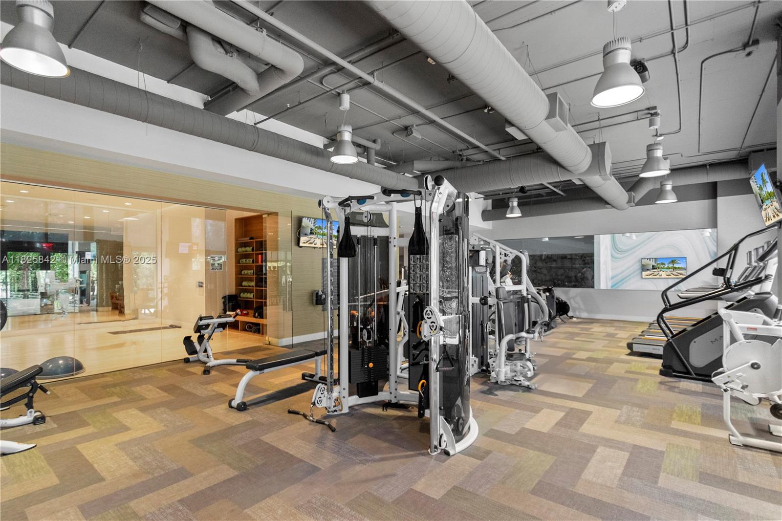 16385 Biscayne Blvd #1918, North Miami Beach, Florida image 5