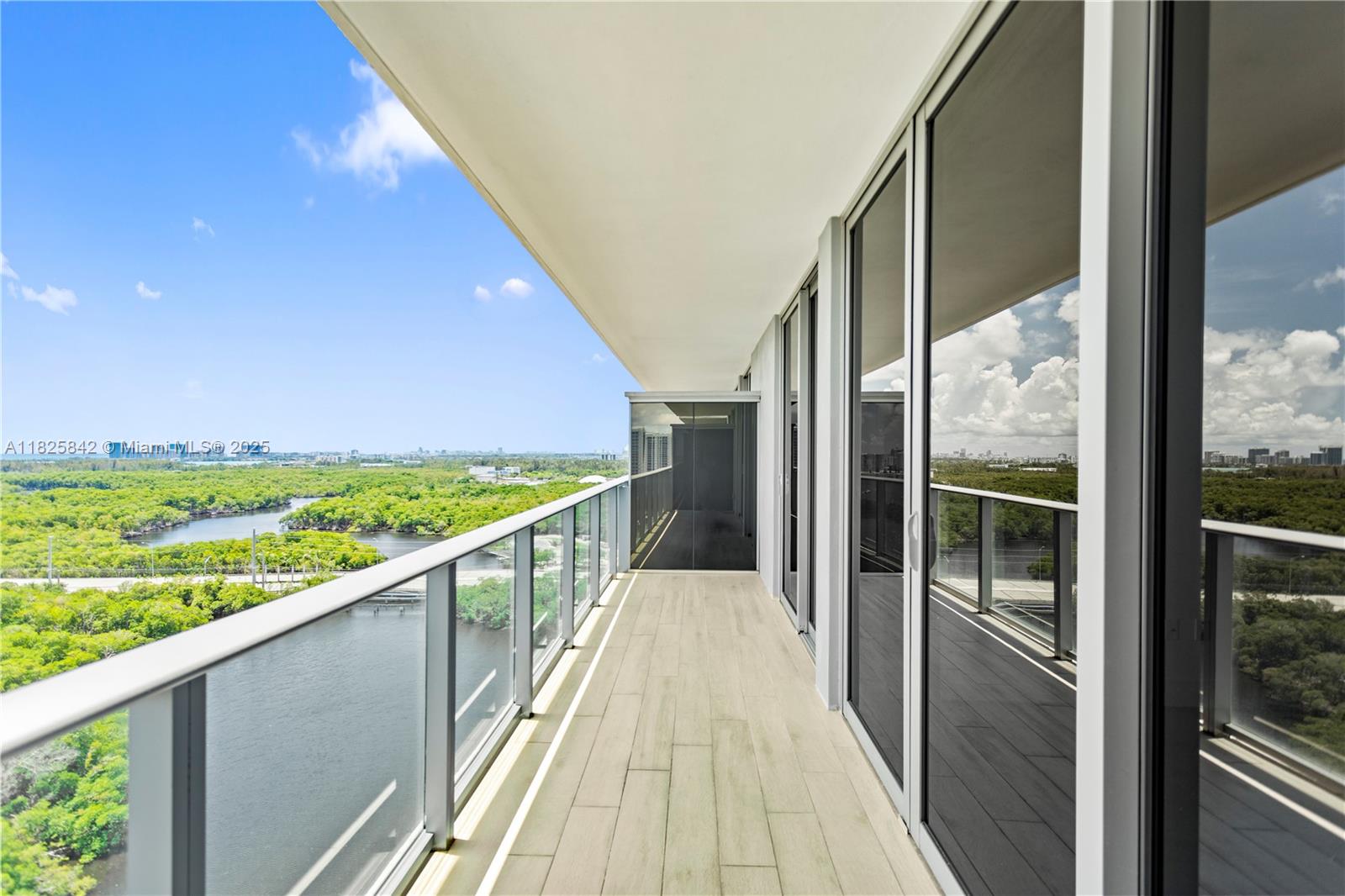 16385 Biscayne Blvd #1918, North Miami Beach, Florida image 7