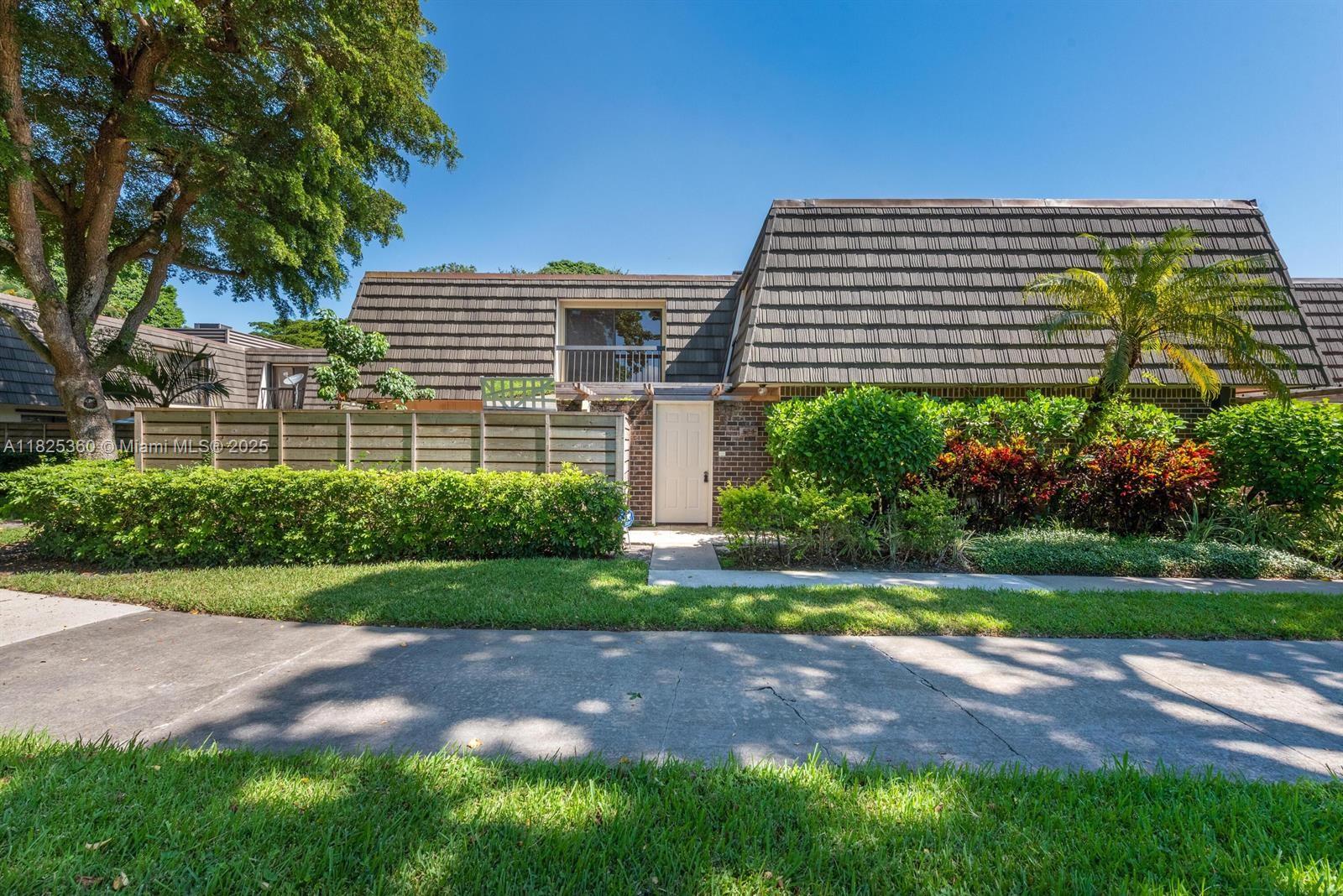 524 5th Ter, Palm Beach Gardens, Florida image 1